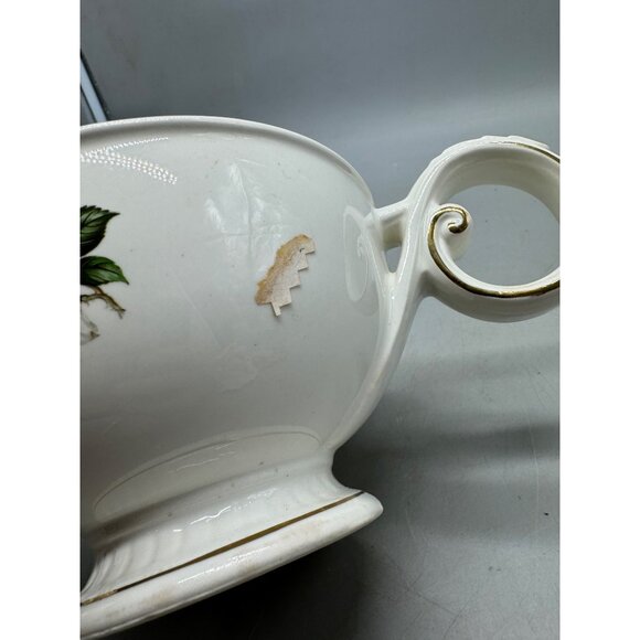Vintage cameo rose Porcelain Teapot Floral Gold Accents White Roses Design READ - Picture 8 of 16